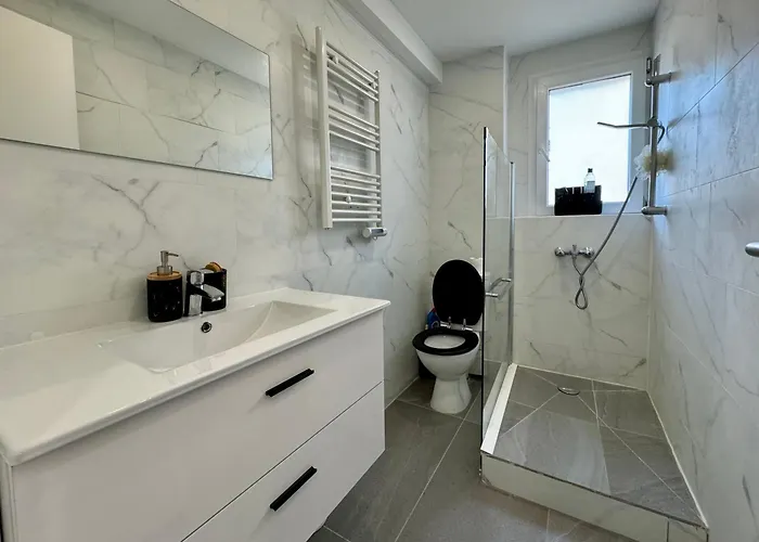 De 30m2 - A 5min Du Centre Apartman *